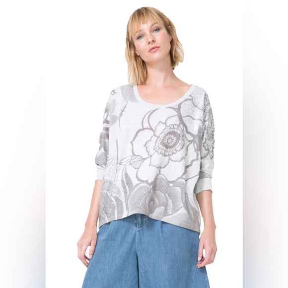 Desigual Grey Loose Cut 3/4 Sleeve Flower Design Top - Picture 1 of 8